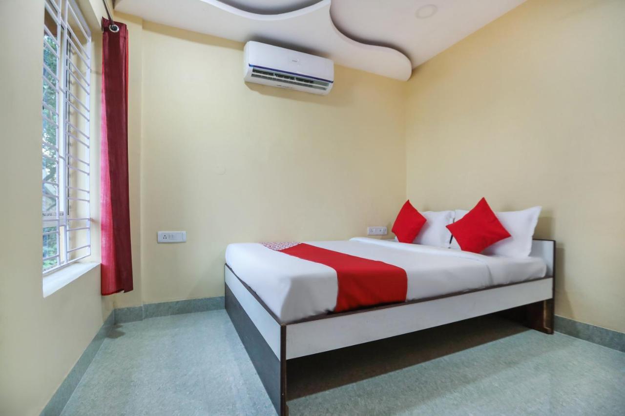 Oyo 62042 Niloy Guest House Jadabpur Exterior photo